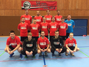 TSV Mildstedt 2 Männer mit ISOTEC Trikots Handball Mildstedt Bulls