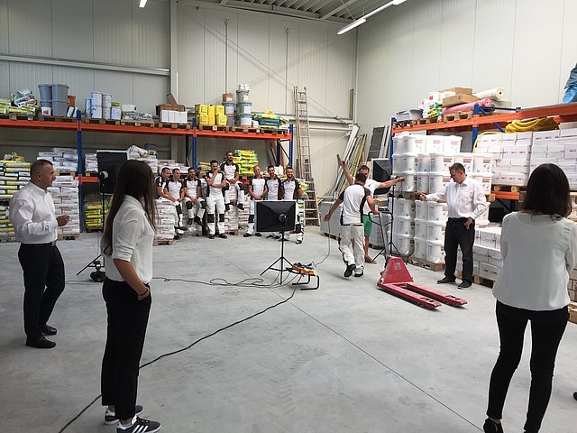 Abdichtungstechnik Morscheck - Gruppenfoto in der Halle