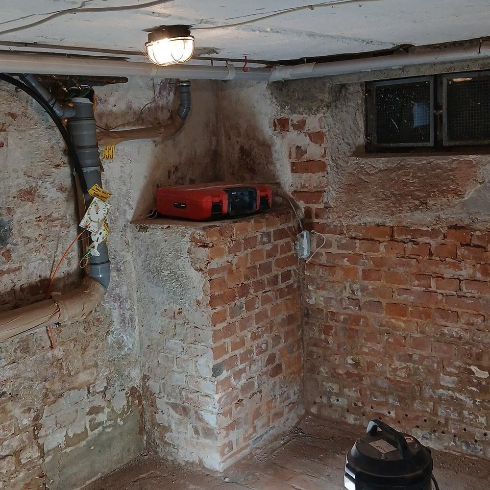 Keller vor der Sanierung