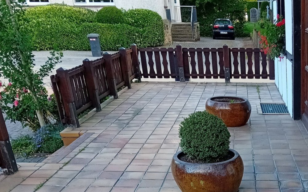 Brochterbeck Terasse vor der Sanierung