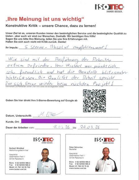 ISOTEC Bewertungsbogen mit handschriftlichem 5-Sterne-Kundenfeedback und QR-Code