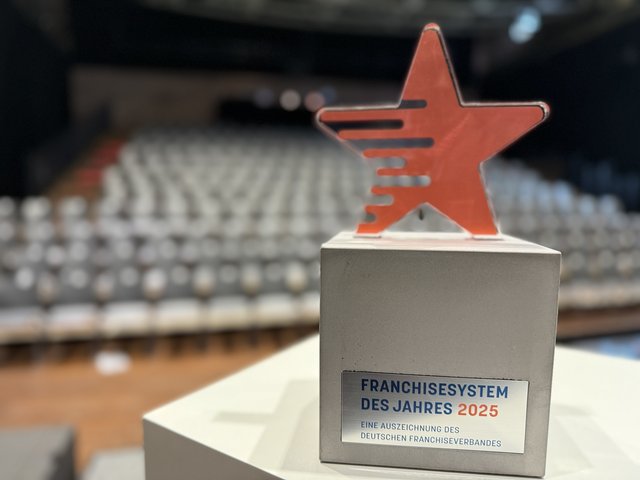 ISOTEC erhält den Franchise Award 2025 in der Kategorie ‚Franchisegeber des Jahres‘ – eine Auszeichnung des Deutschen Franchiseverbands e.V..