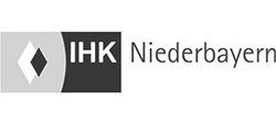 IHK Niederbayern Logo auf weißem Hintergrund