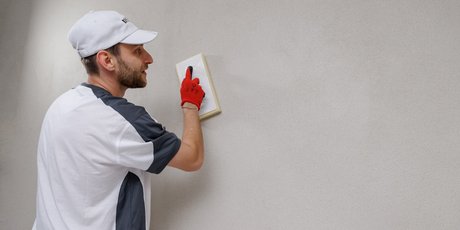 Veredelung der Oberflächen mit einem Systemputz