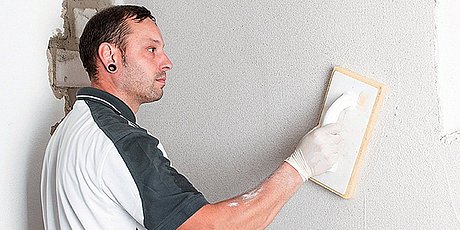 Finishing the surfaces with a system plaster Finishing the surfaces with a system plaster