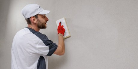  Finishing the surfaces with a system plaster