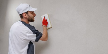 Veredelung der Oberflächen mit einem Systemputz