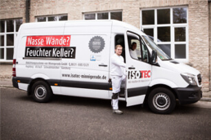 ISOTEC-Team auf dem Weg zum Kunden ISOTEC-Team auf dem Weg zum Kunden