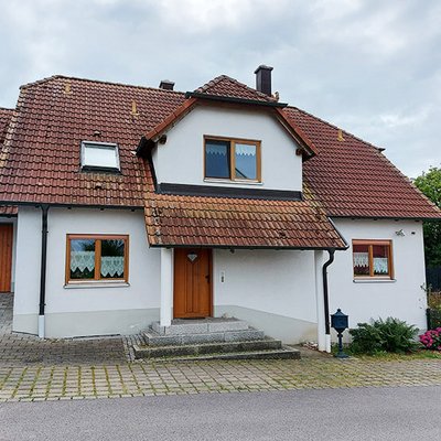 Mehrfamilienhaus Hirschfeld